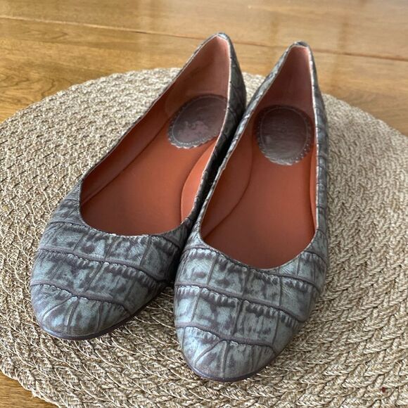 Johnston & Murphy flats - Picture 1 of 7